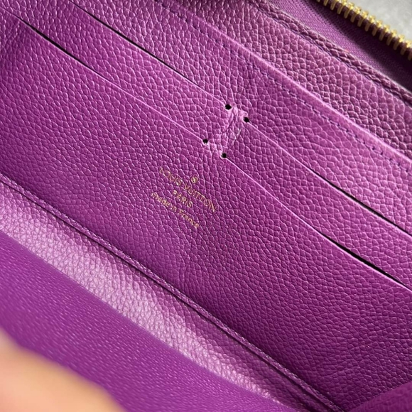 100% Authentic Louis Vuitton Empreinte Purple Zippy - Picture 11 of 13